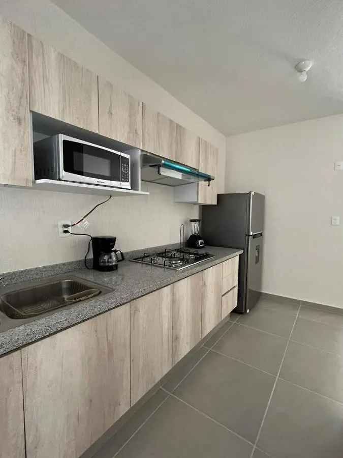 Departamento Familiar En Cancun Poligono Sur, A 25 Min De Las Playas Y 5 Min Del Santuario Desatadora De Nudos Apartment