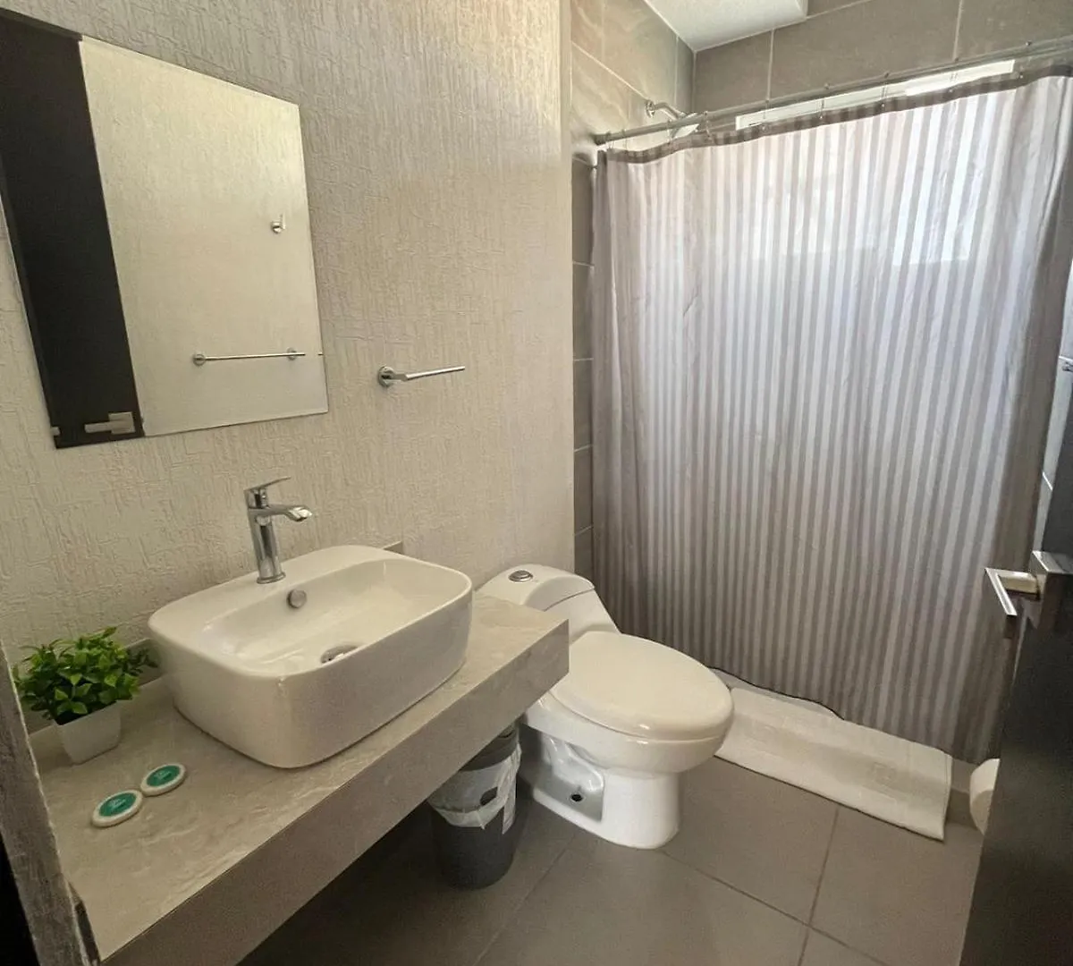 Departamento Familiar En Cancun Poligono Sur, A 25 Min De Las Playas Y 5 Min Del Santuario Desatadora De Nudos Apartment